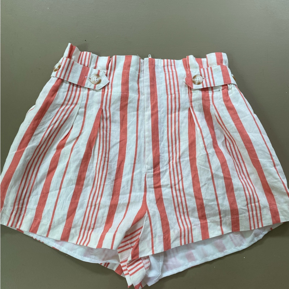 Forever 21 White and Coral Striped Baggy Short Never worn with Tags